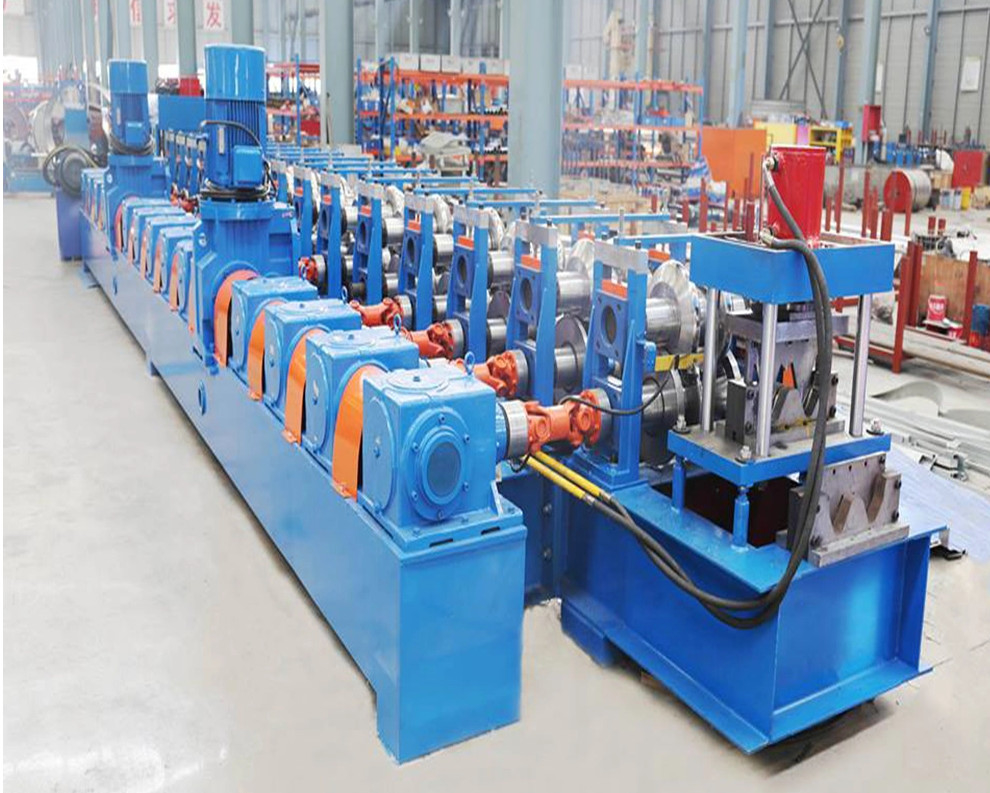 2025 corrimano autostradale 3 onde 4 mm 15 m/min Corrimano corrugato macchina di formazione di rotoli