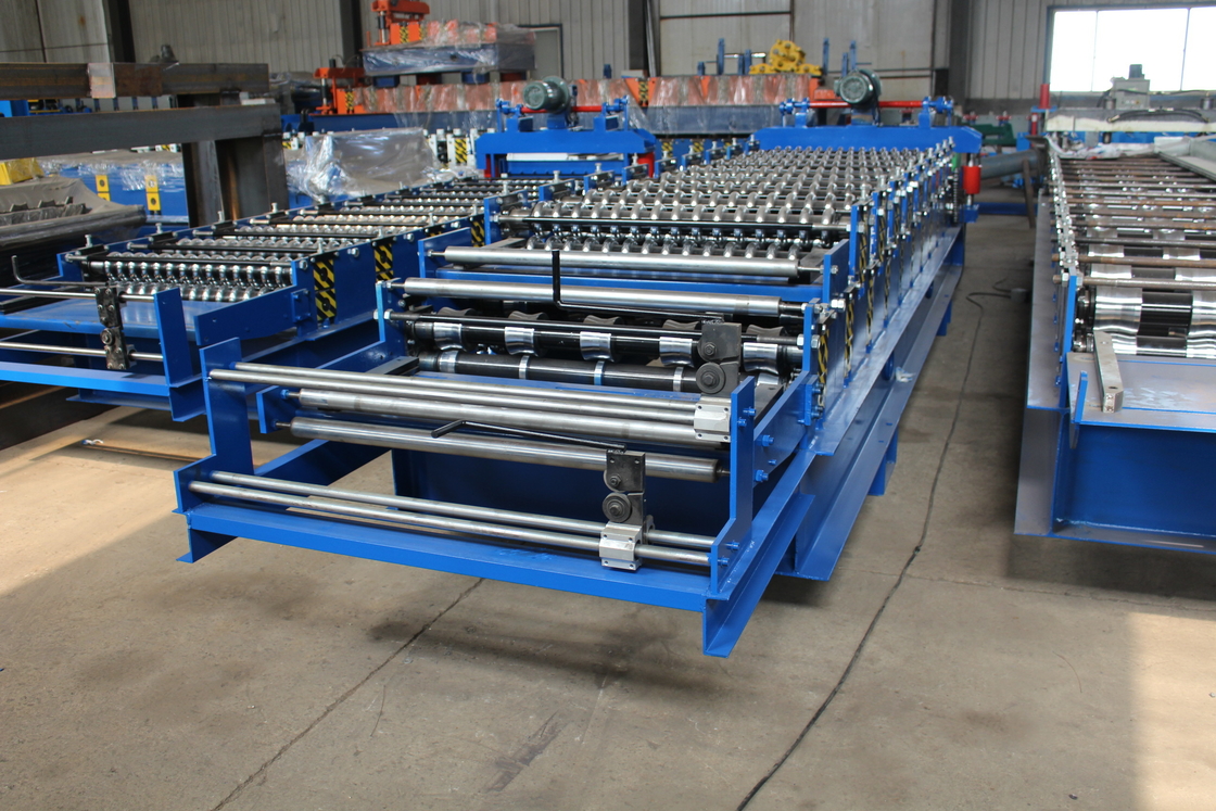 L'iso 15-30m/Min Trapezoidal Roll Forming Machine ha ondulato il rotolo che fa la macchina