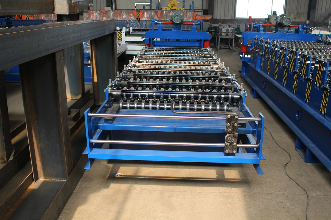 L'iso 15-30m/Min Trapezoidal Roll Forming Machine ha ondulato il rotolo che fa la macchina