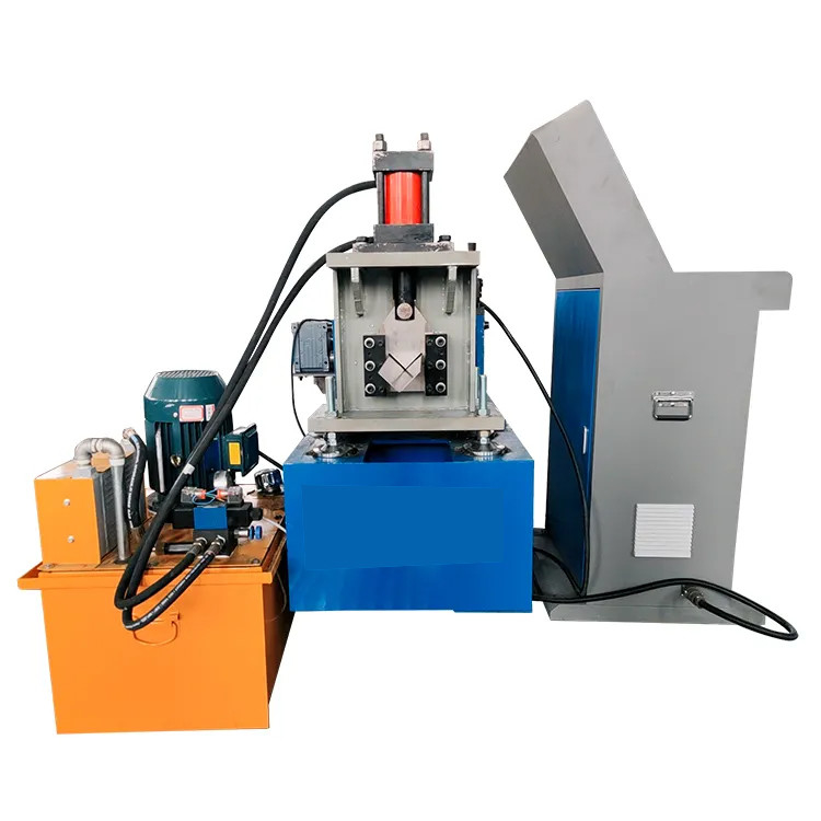 Macchina di formatura a freddo d'acciaio automatica della laminazione a freddo dell'angolo della striscia di metallo 50*50 L su misura