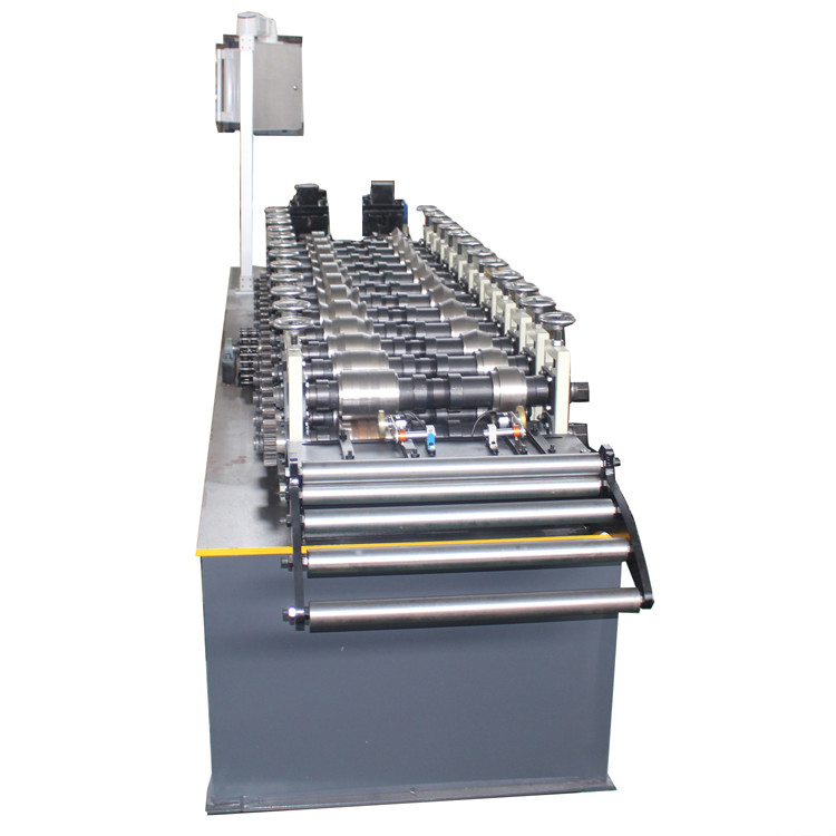 Sistema di controllo PLC CU Macchina per la formazione di perni di metallo 10-15m/min Velocità