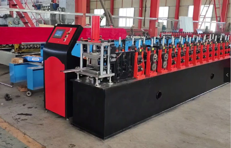 Macchina idraulica di taglio 15m/Min Shutter Door Roll Forming con 18 stazioni