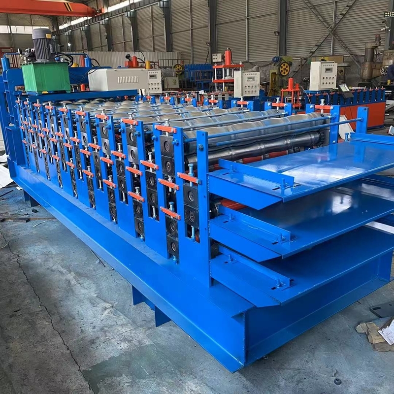 8.5*1.5*1.75m tre strati di tetto del rotolo delle mattonelle che forma macchina con 13-18 stazioni
