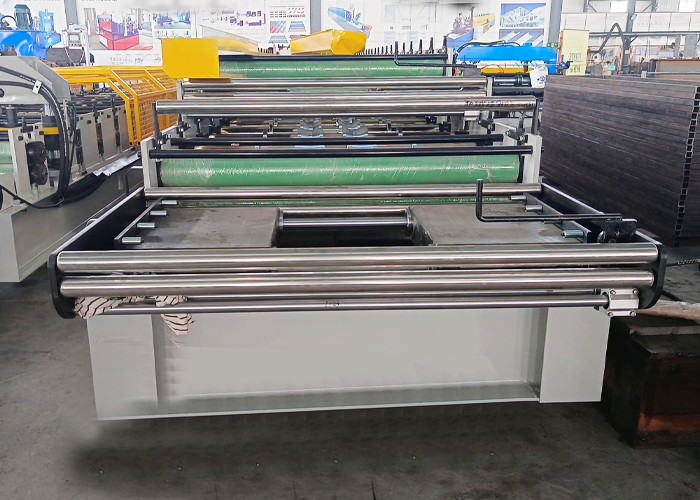 Rotolo blu dello strato del tetto di potere 4kw che forma macchina per ondulato