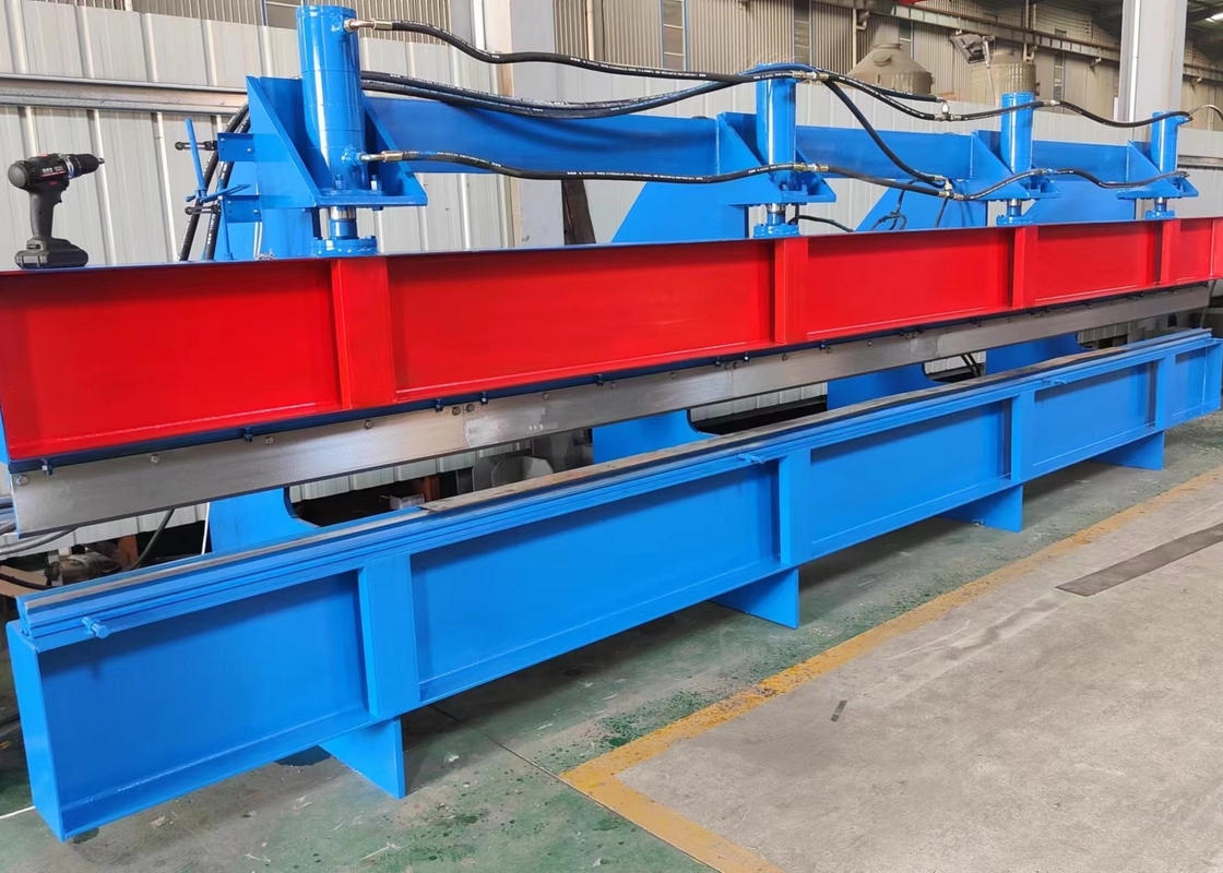 Voltaggio 380V / 50HZ macchina di piegatura idraulica con pulsante e interruttore del piede