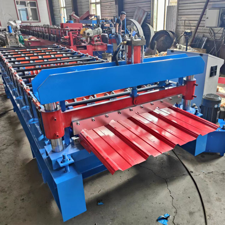 840 mm Trapezoide tipo Fabbricazione di piastrelle Taglio idraulico