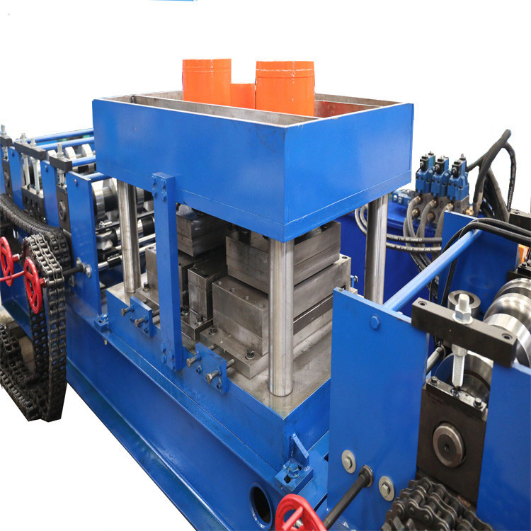 GI Highway Guardrail Roll Forming Machine con lama di taglio Cr12Mov e diametro di rulli 80 mm