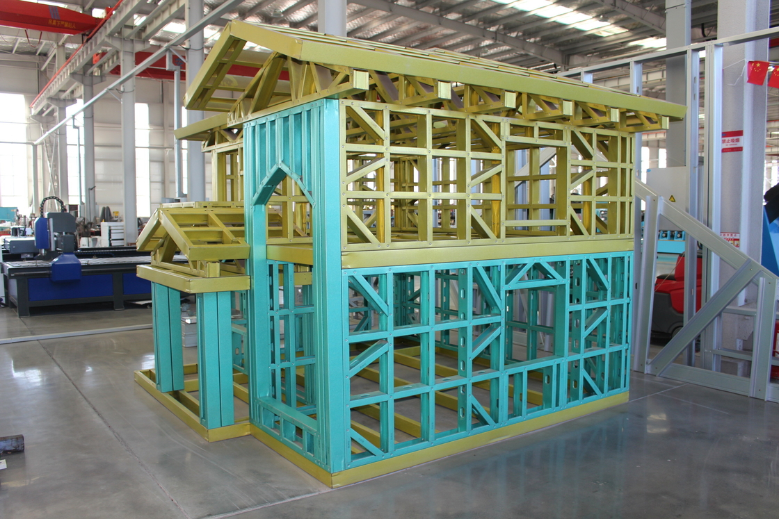 2024 Nuovo disegno Prezzo di fabbrica Leggero calibro di acciaio Villa Frame Roll Forming Machine