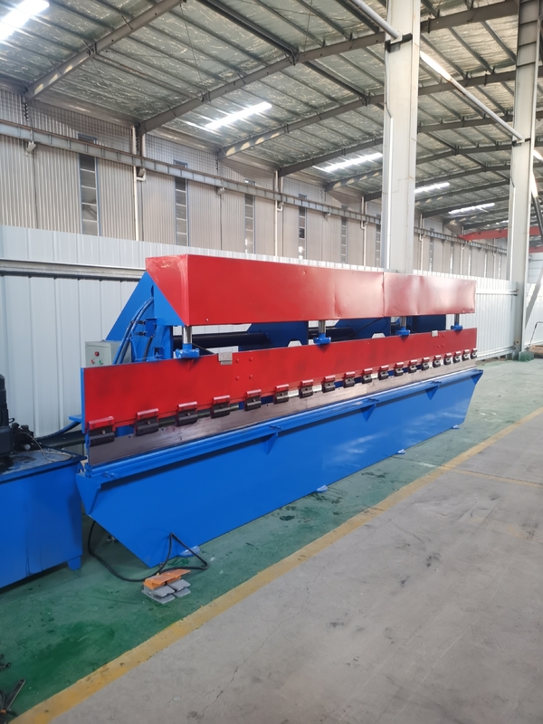 380V 50HZ pulsante / piede controllato macchina di piegatura idraulica con motore 3KW e 3000mm Max
