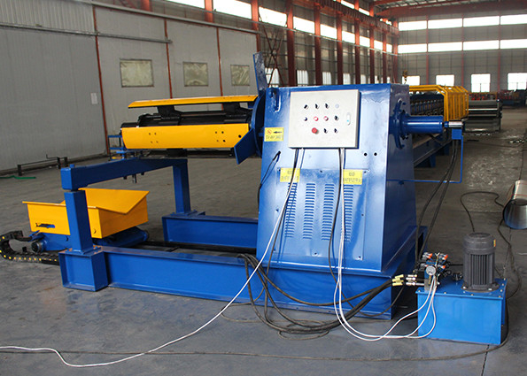 Alta precisione doppio strato di acciaio per il tetto di foglio di roll formando macchina IBR ondulato vetrato