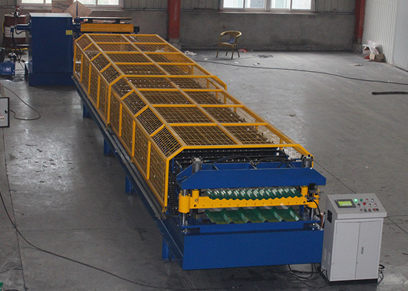 Alta precisione doppio strato di acciaio per il tetto di foglio di roll formando macchina IBR ondulato vetrato