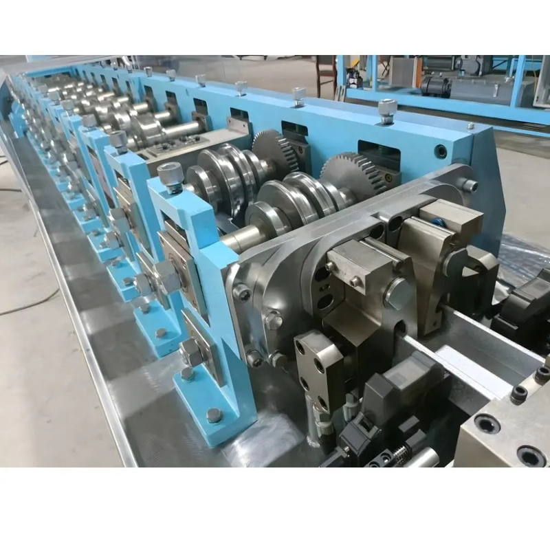 0.8-1.6mm Multiplice Dimensioni C89 C140 C200 Light Steel Framing Machine Light Gauge Roll Forming Machine per case prefabbricate