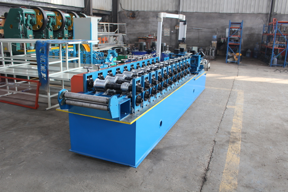 Due in uno Keel Stud And Track C U Drywall Roll Forming Machine per il pannello di parete del tetto