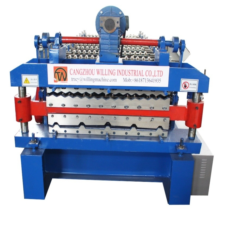 Controllo PLC 0.3-0.6mm Macchina per formatura a rulli a doppio strato 15m/Min per pannelli tetto PPGl