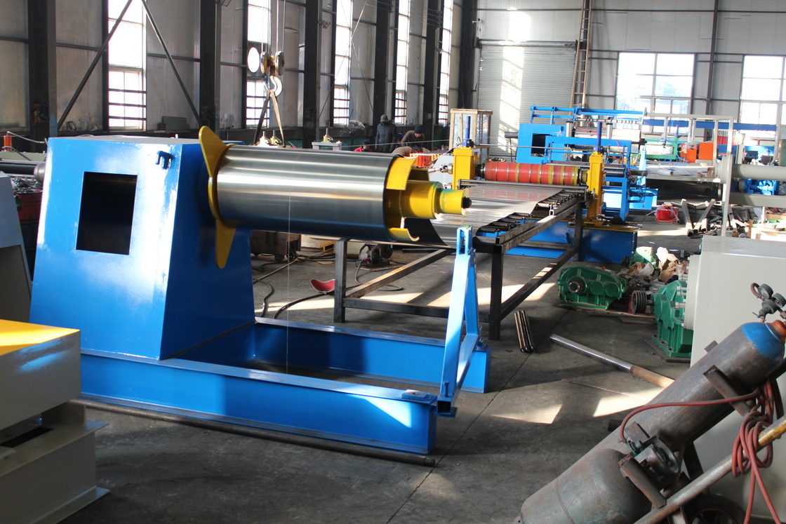 1200mm larghezza 3-6mm bobina di acciaio linea di produzione di taglio ad alta velocità macchina con uncoiler idraulico e recoiler