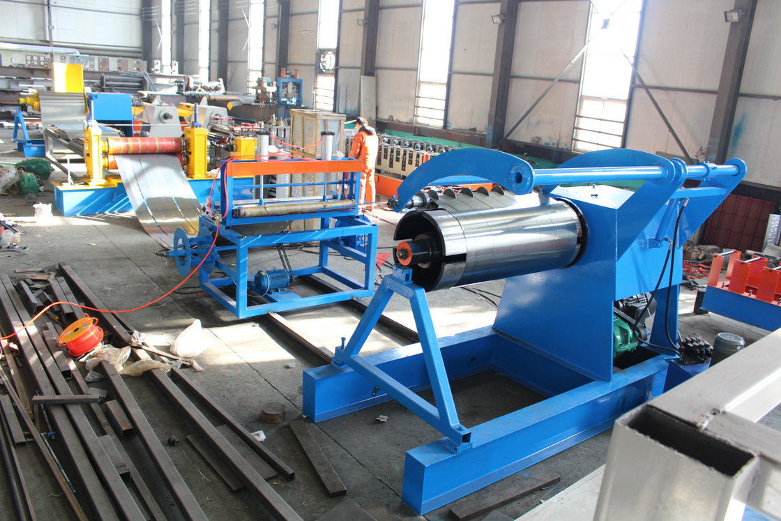 1200mm larghezza 3-6mm bobina di acciaio linea di produzione di taglio ad alta velocità macchina con uncoiler idraulico e recoiler