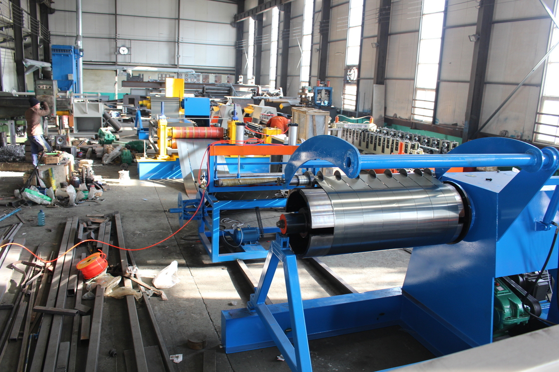 1200mm larghezza 3-6mm bobina di acciaio linea di produzione di taglio ad alta velocità macchina con uncoiler idraulico e recoiler