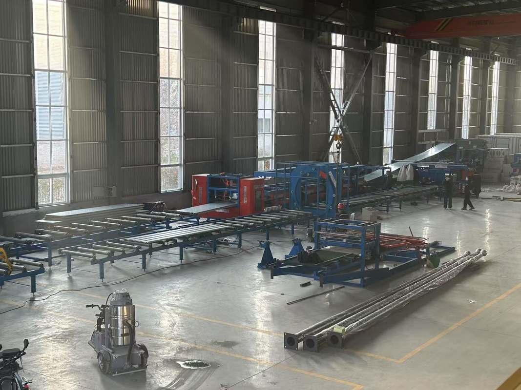Linea di produzione di pannelli di tetto di Rockwool Sandwich a prova di fuoco
