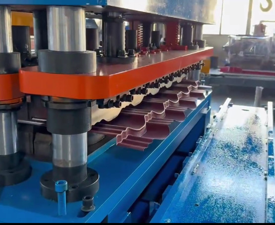 Controllo PLC Metallo acciaio freddo vetrata Tela di tetto Fabbrica di macchine per la costruzione di piastrelle