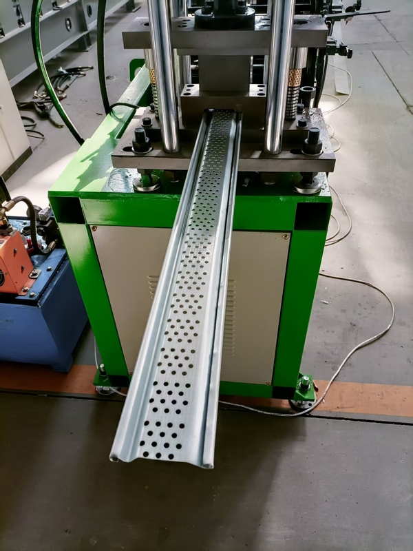 Macchine per la fabbricazione di porte a rotoli di metallo per la fabbricazione di porte a rotoli per la fabbricazione di chiusure per porte a rotoli di acciaio per la fabbricazione di rotelle a rotoli