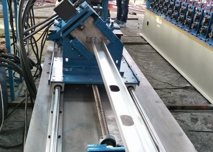 Dispositivo per la formazione di rotoli a doppia fila C U Stud And Track velocità 10-25m/min