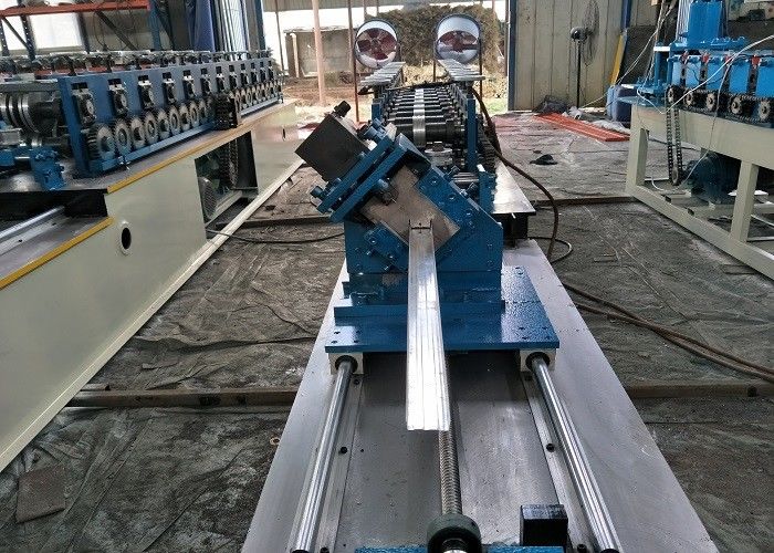 Dispositivo per la formazione di rotoli a doppia fila C U Stud And Track velocità 10-25m/min