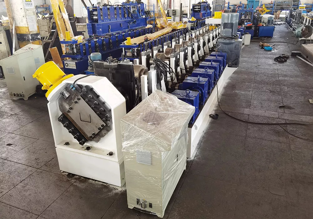 2025 corrimano autostradale 3 onde 4 mm 15 m/min Corrimano corrugato macchina di formazione di rotoli