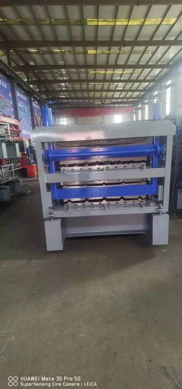 La macchina del tetto del pannello 4kw Ibr ha ondulato lo strato lustrato d'acciaio delle mattonelle del metallo tre strati