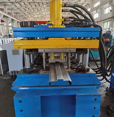 Rotolo d'acciaio della porta del Plc 0.3mm che forma larghezza variabile della scanalatura della macchina