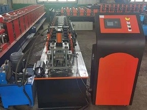 Rotolo della stecca dell'otturatore del rullo che forma macchina con progettazione di goffratura su misura