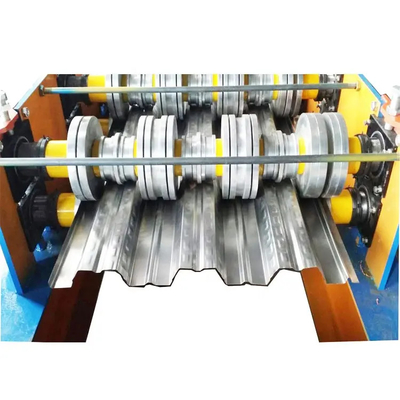 Rotolo d'acciaio del pavimento di Decking di potere del motore 22KW che forma macchina 10-12m/Min
