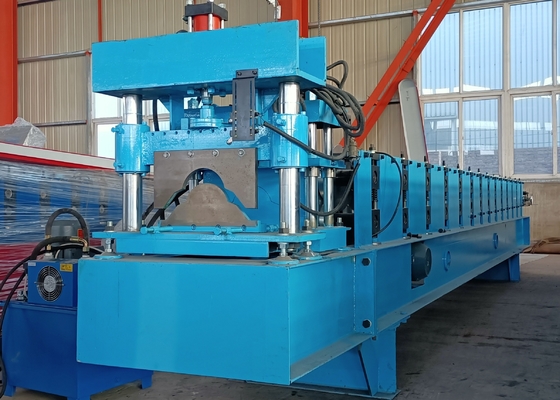 Rollformers del cappuccio della cresta della tegola del tetto del metallo con la pressatura e il taglio idraulici
