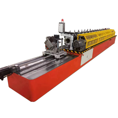 Macchina per la formazione di rotoli di alto rendimento a stelo e pista 3.5t versatile