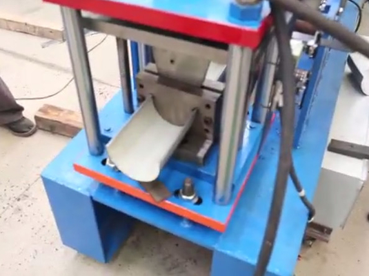 8-15m/min Velocità verso il basso Pipe Roll Forming Machine 45# Stazioni a rulli in acciaio con controllo PLC