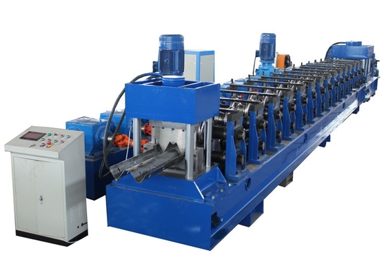 Efficienza PLC controllata Autostrada guardrail formare macchina con GCr12 Roller 380V 50Hz Potenza