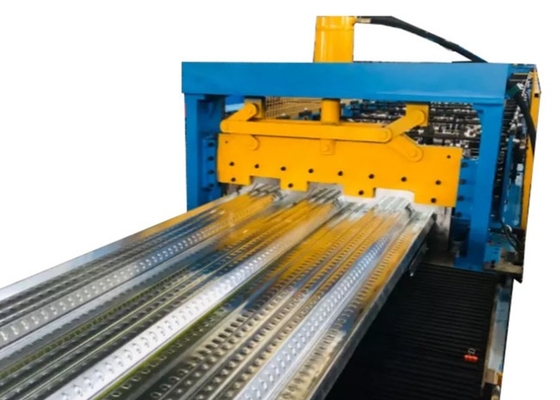 PLC controllata macchina per la formazione di rotoli di pavimenti con rulli in acciaio 45# per una produzione fluida