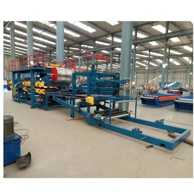 EPS in acciaio / Rock Wool Sandwich Panel Production Wall / Roof Roll Forming Machine per la fabbricazione di piastrelle di foglio e peso totale di 30 t
