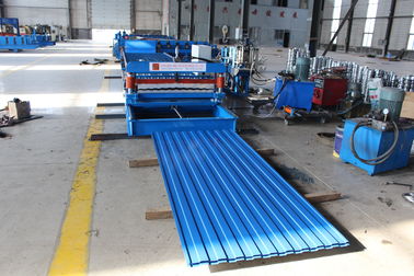 Rotolo di macchina per la produzione di lastre di copertura con struttura semplice a 18 stazioni