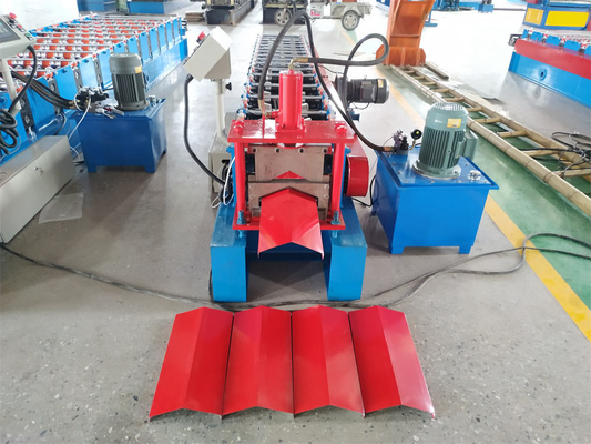 Galvalume ad alta velocità Ridge Cap Roll Forming Machine della cima di rotolo