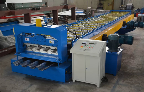 Alta velocità galvanizzata di file dell'acciaio 15m/Min Floor Deck Forming Machine 28